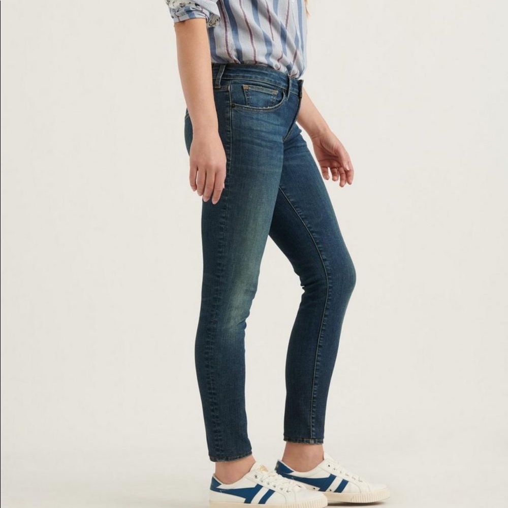 Lucky brand- Low-Rise Lolita Skinny Jean